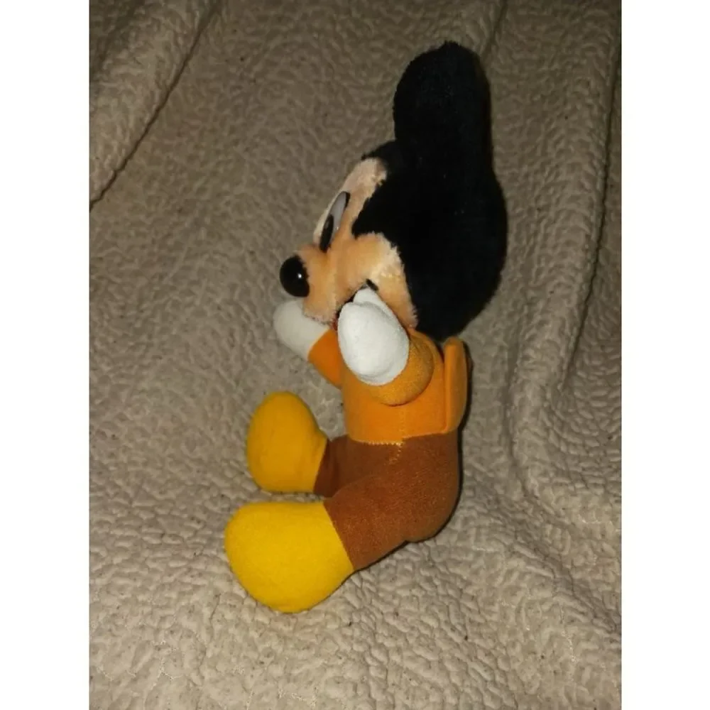Vintage 1984‎ Disney Mickey's Christmas Carol Plush Toy